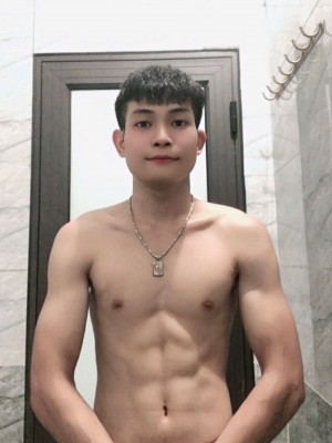 Hùng
